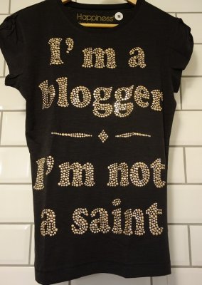 T-shirt I´m a blogger I´m not a Saint